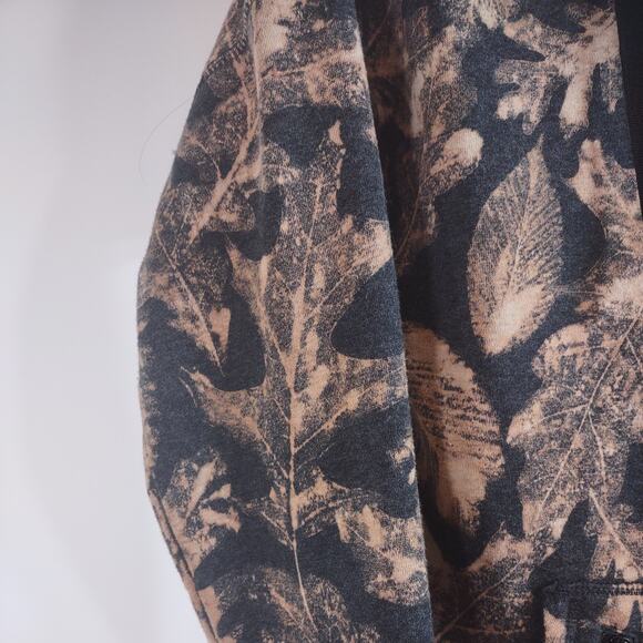 Champion Black Zip Hoodie with Tan Leaf Print - Picture 6 of 11